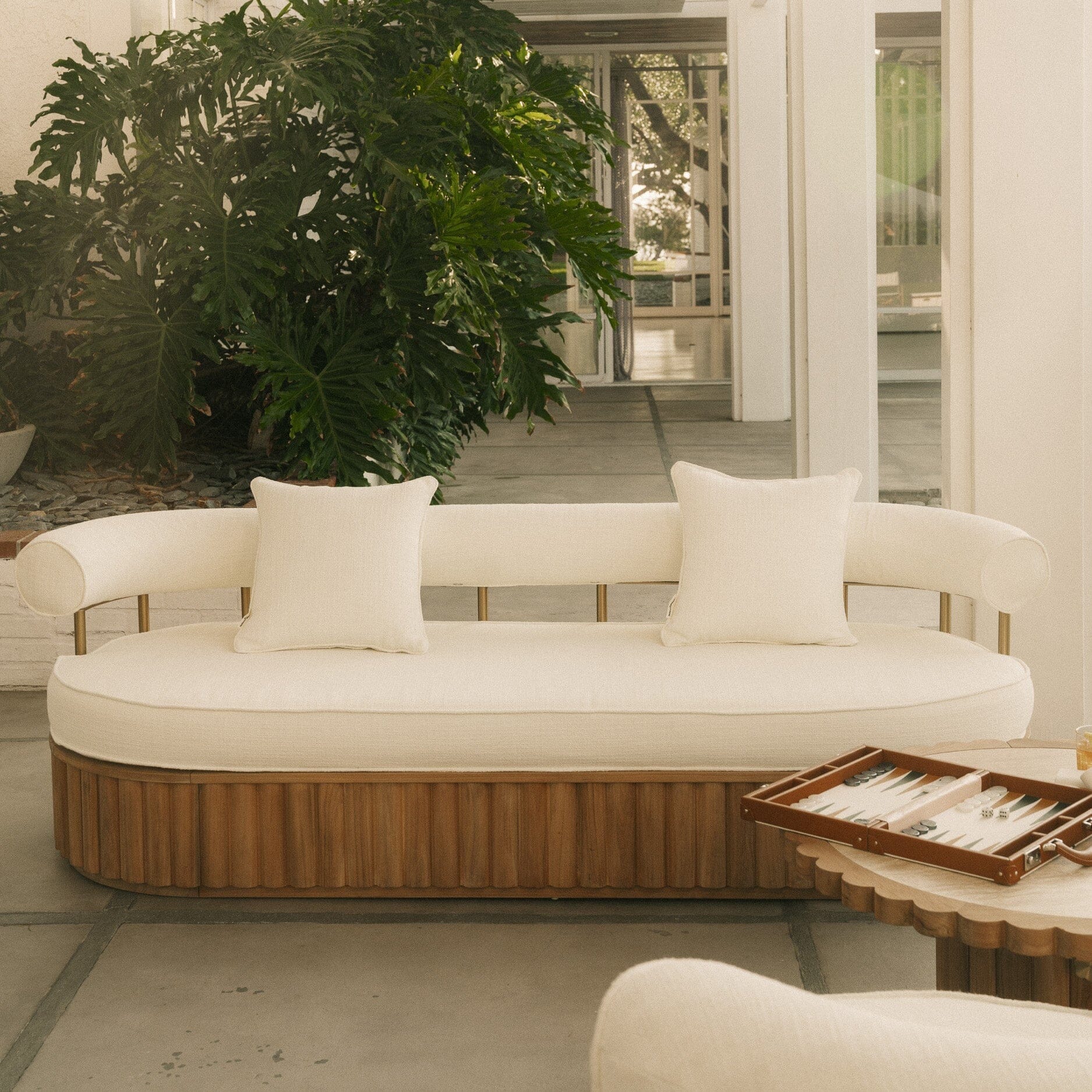 The Daisy Sofa - Image 2