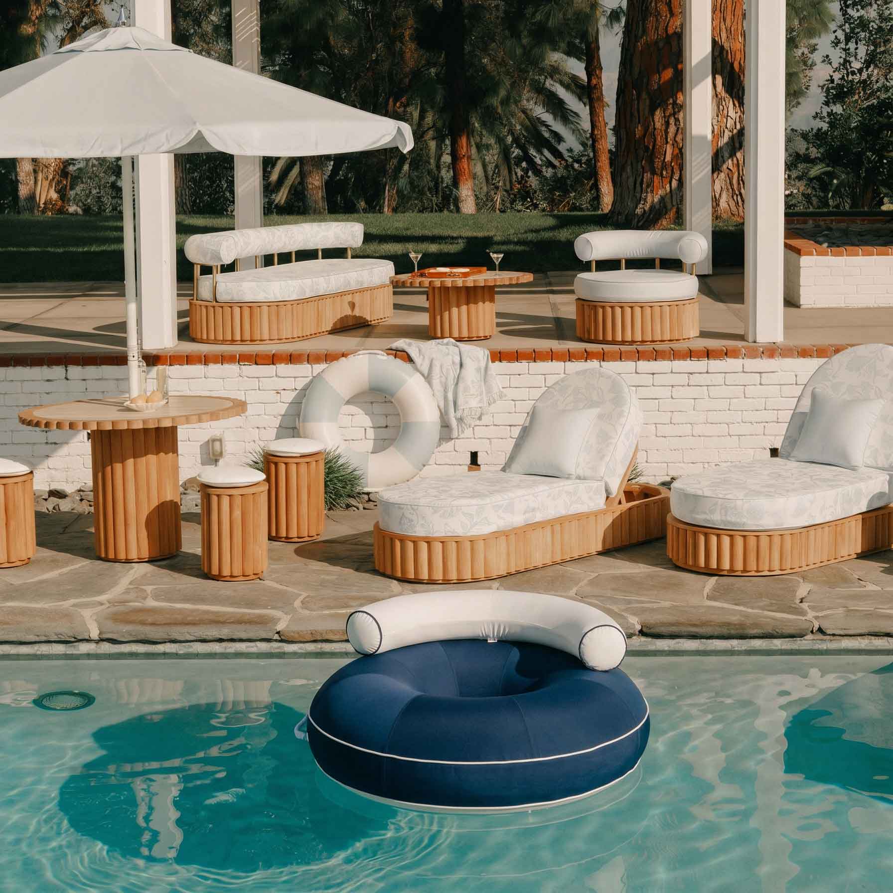 The Canvas Pool Ring - Image 2