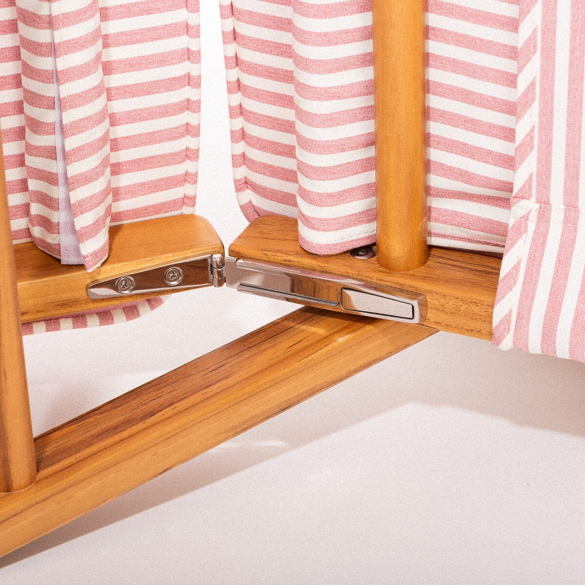 The Club Chair - Image 10