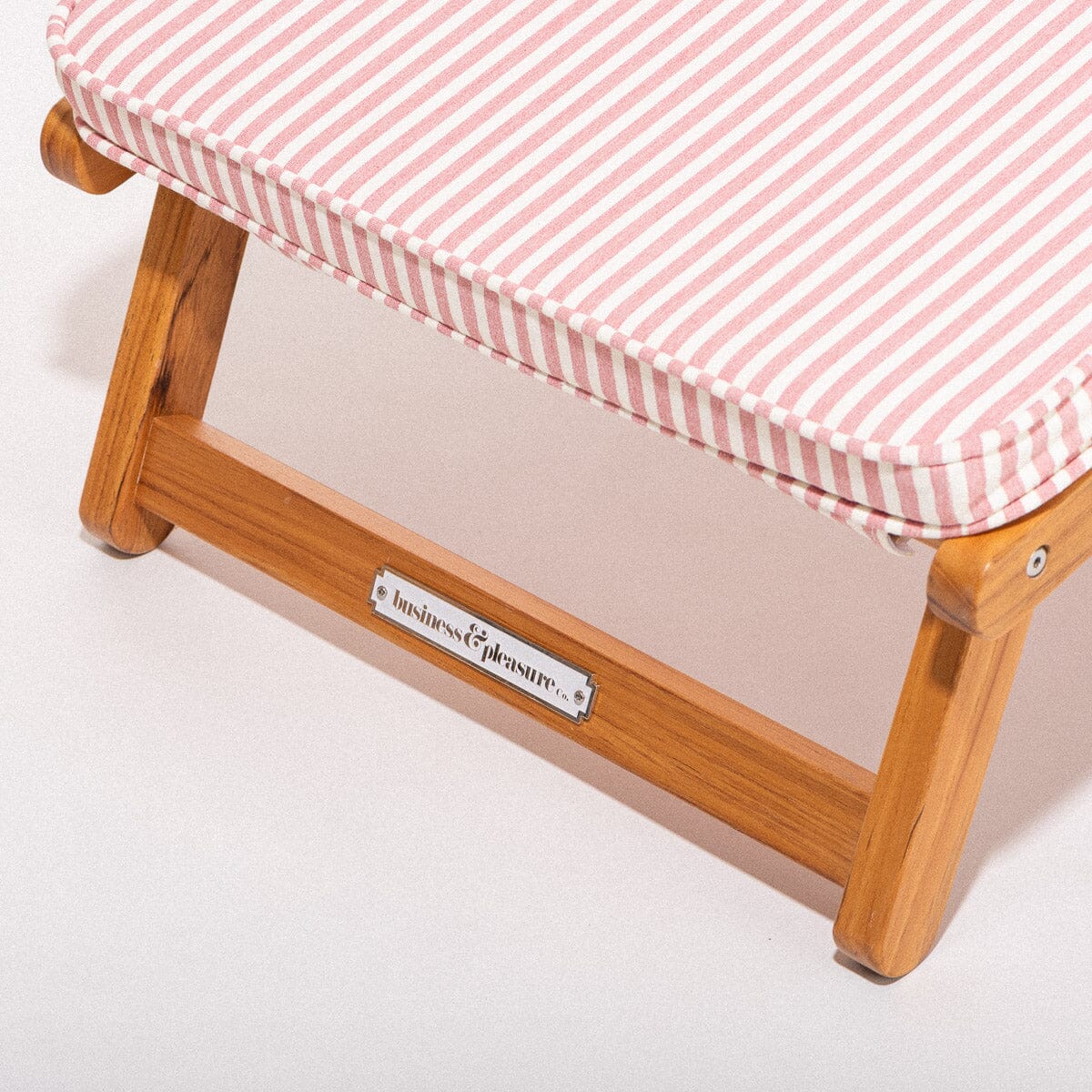 The Club Chair - Image 6