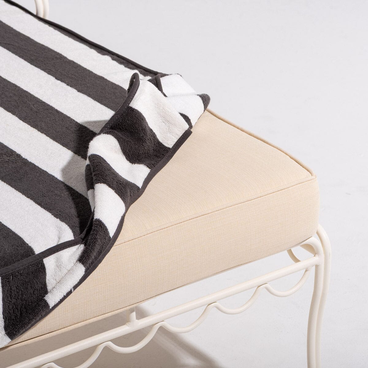 The Lounger Towel - Image 2