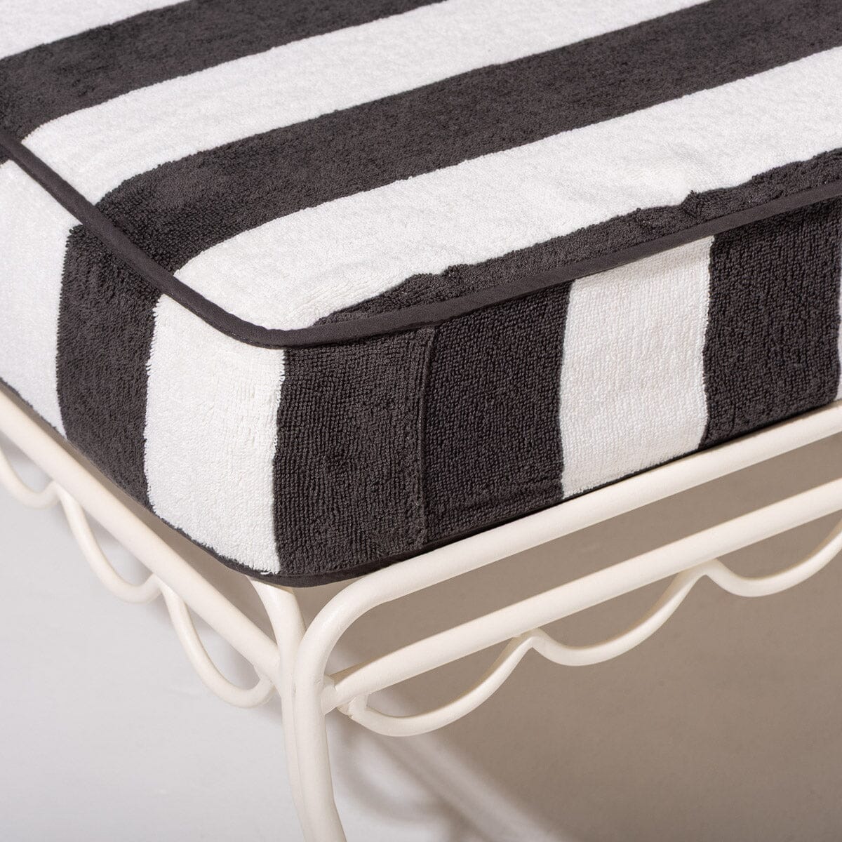 The Lounger Towel - Image 3