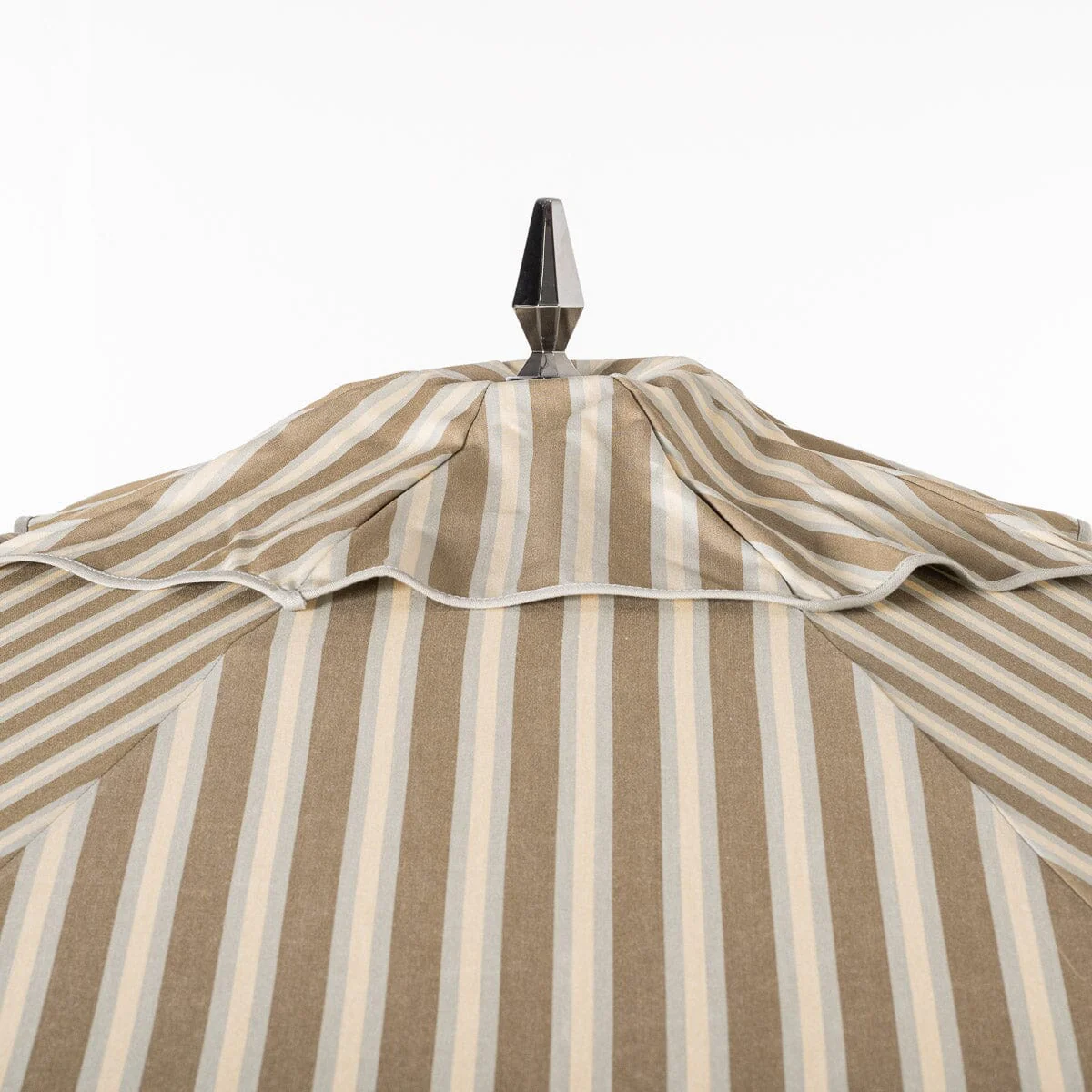 The Resort Market Umbrella x Jenni Kayne - Image 5
