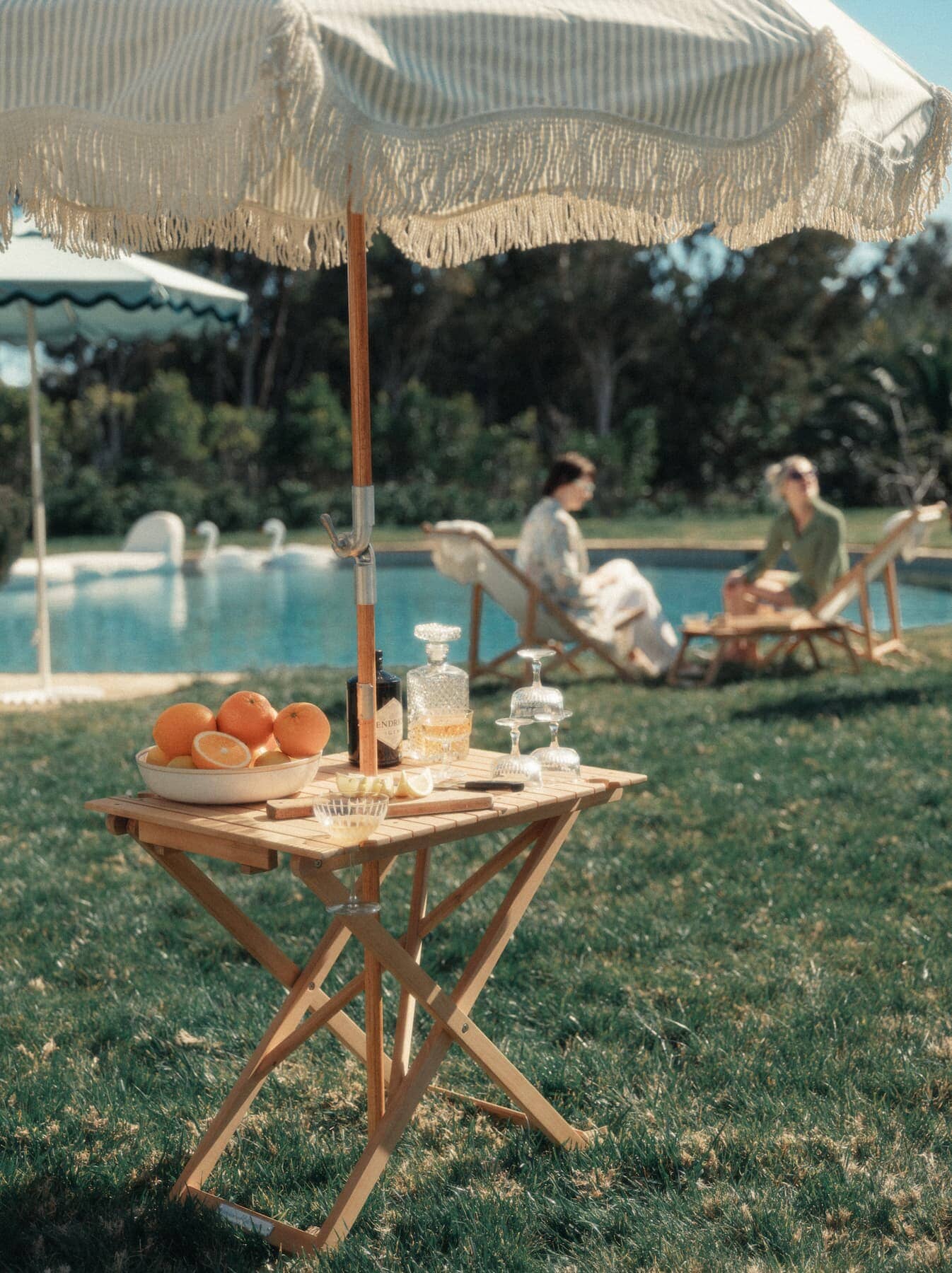 The Tall Folding Table - Image 8