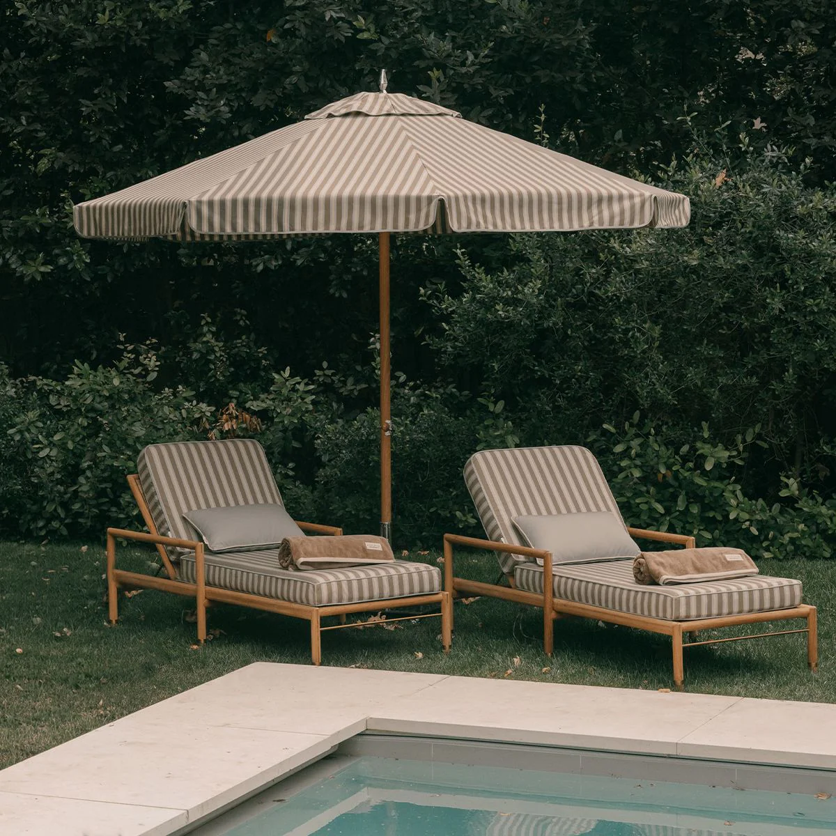 The WES Sun Lounger x Jenni Kayne - Image 2