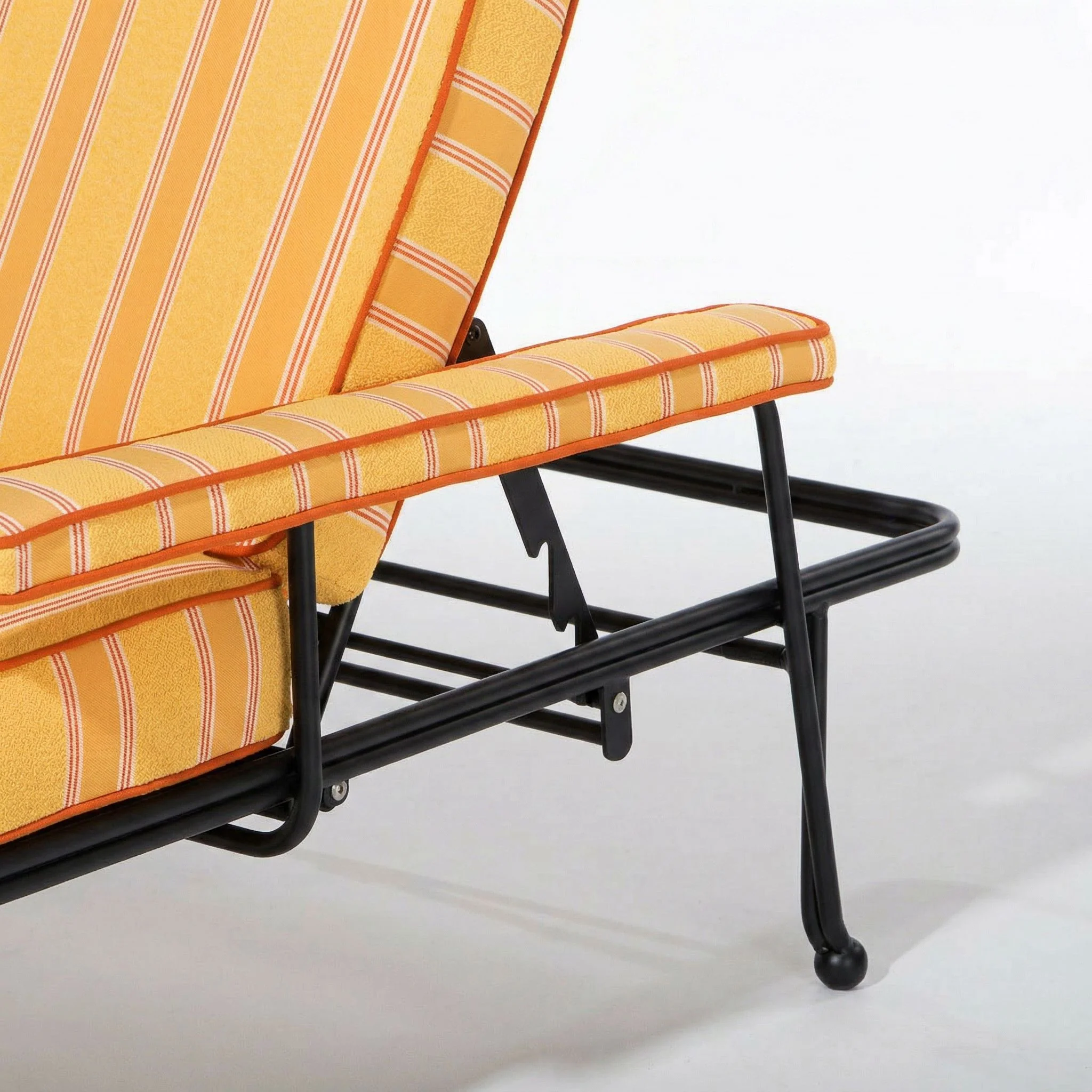 The Waterhouse Sun Lounger - Image 4
