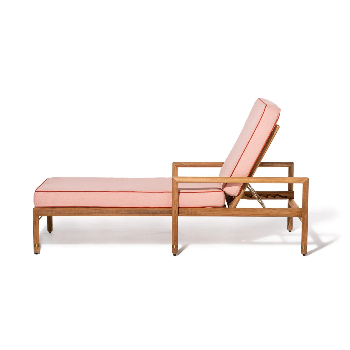 The WES Sun Lounger - Image 2