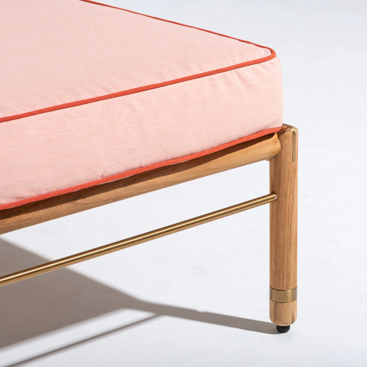 The WES Sun Lounger - Image 3